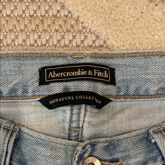 Light Blue Abercrombie & Fitch Light Blue Distressed Jeans - Size 27 - Picture 2 of 10